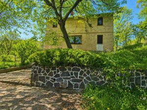 Vanzare vila Breaza Nistoresti teren 1910 mp mobilat utilat - 129.000 EUR - 3 camere - 150.00 m²