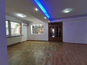 Vila spatioasa ,locatie centrala Cosbuc –ideal birouri, proprietate exclusivista - 2.350 EUR - Unirii, București - 5 camere - 219.00 m²