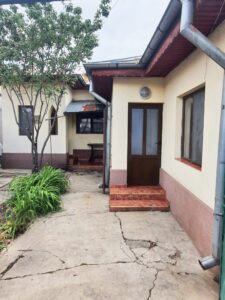 CASĂ 5 CAMERE 135MP, TEREN 290 MP, 💵 74.000 EURO, PLOIESTI, Str. TARCAULUI, DIRECT PROPRIETAR - 74.000 EUR - Republicii, Prahova - 5 camere - 135 m²
