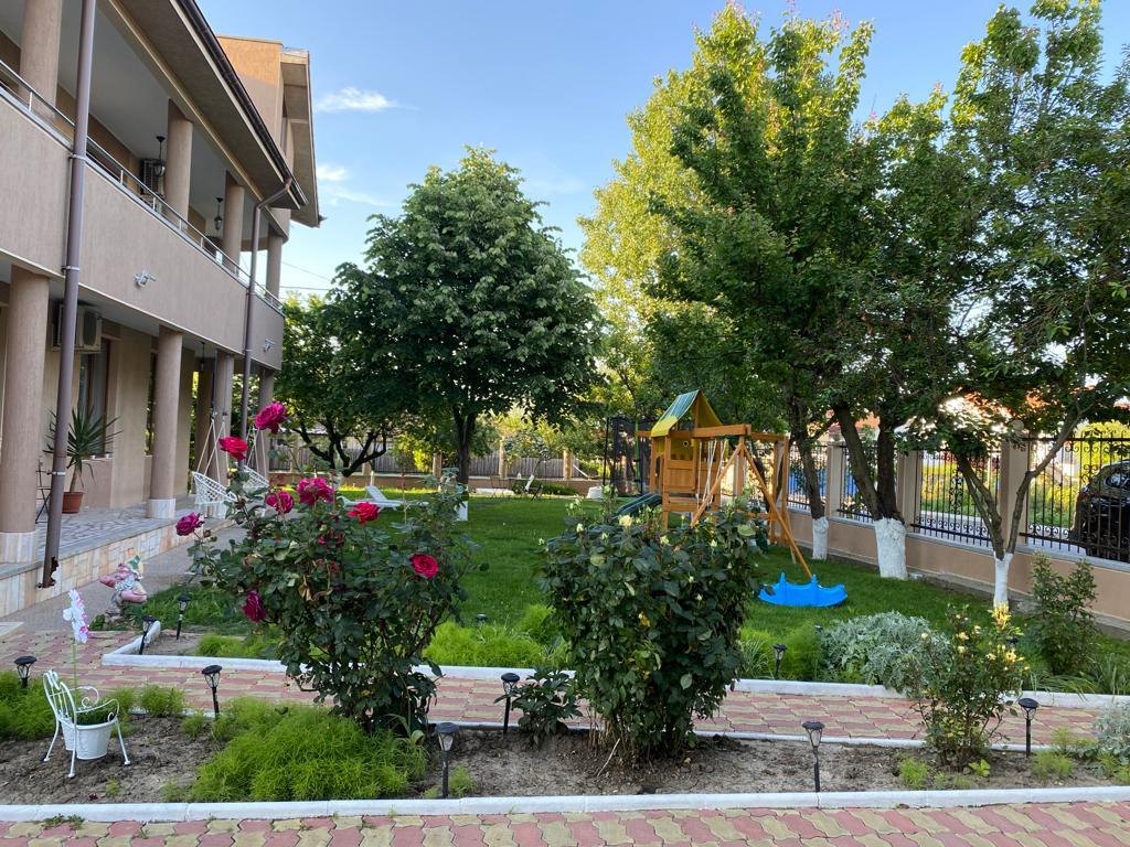 Vilă P+1+M, 640 mp construiți, teren 1.050 mp, 12 dormitoare – Schitu, Costinești, Costinesti, Constanța – fotografia 11